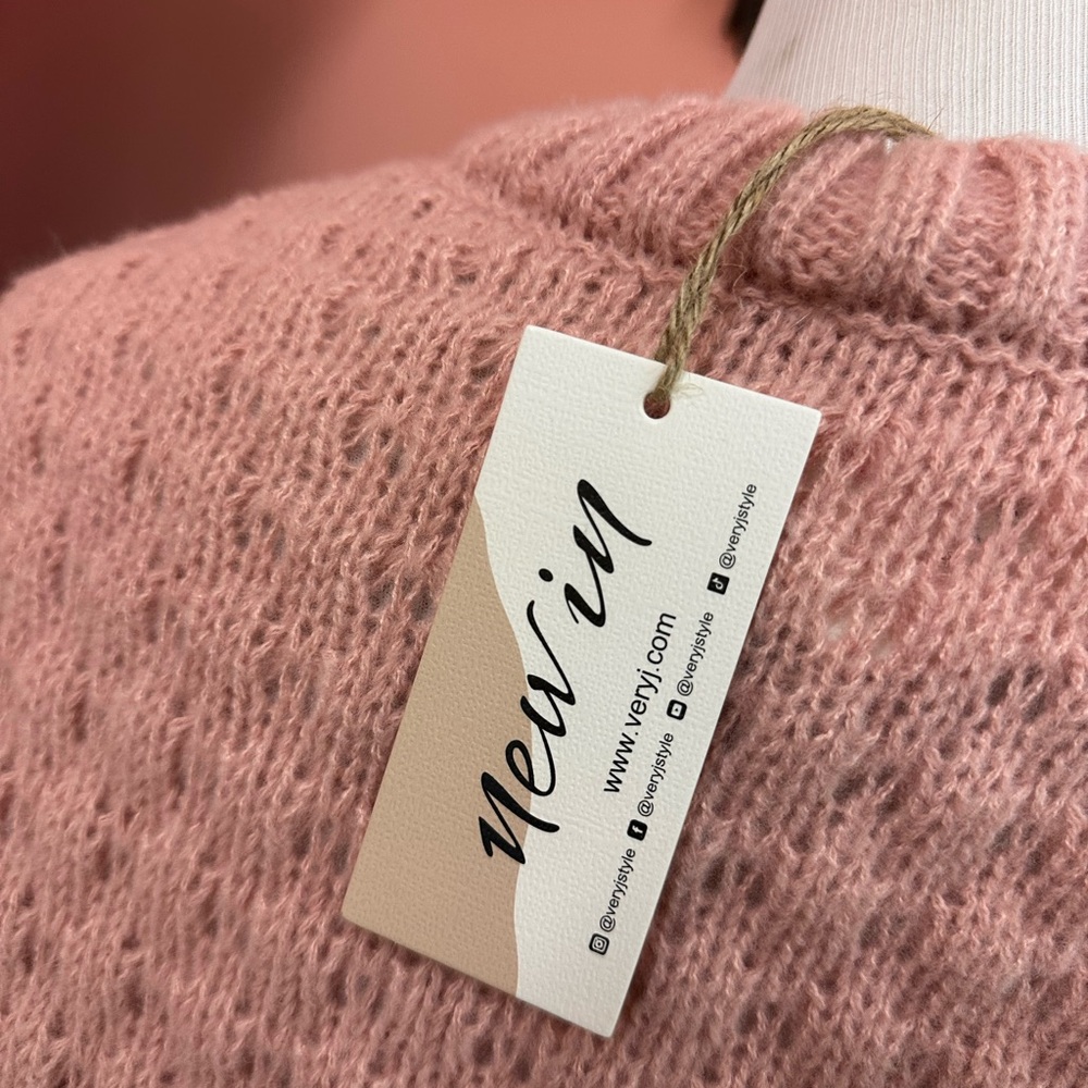 NEW! Very J Crochet Flower Blush Sweater - Picture 4 of 4